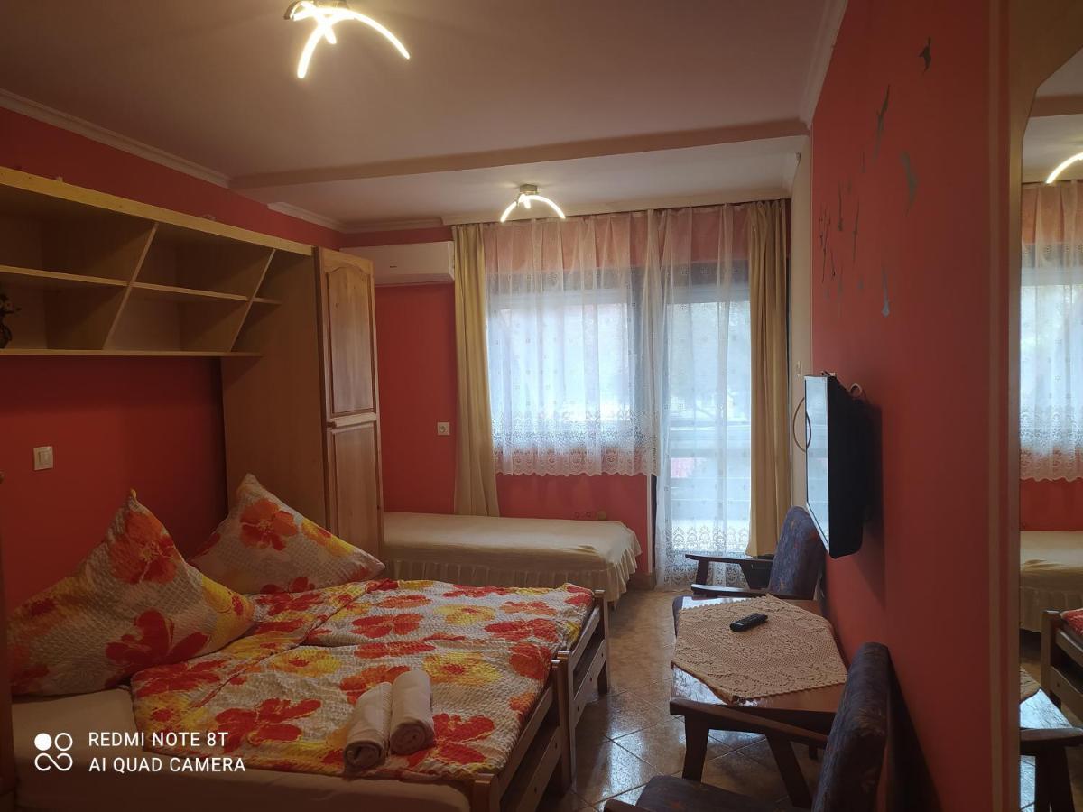 Apartmanhaz Gabriella Harkany Exterior photo