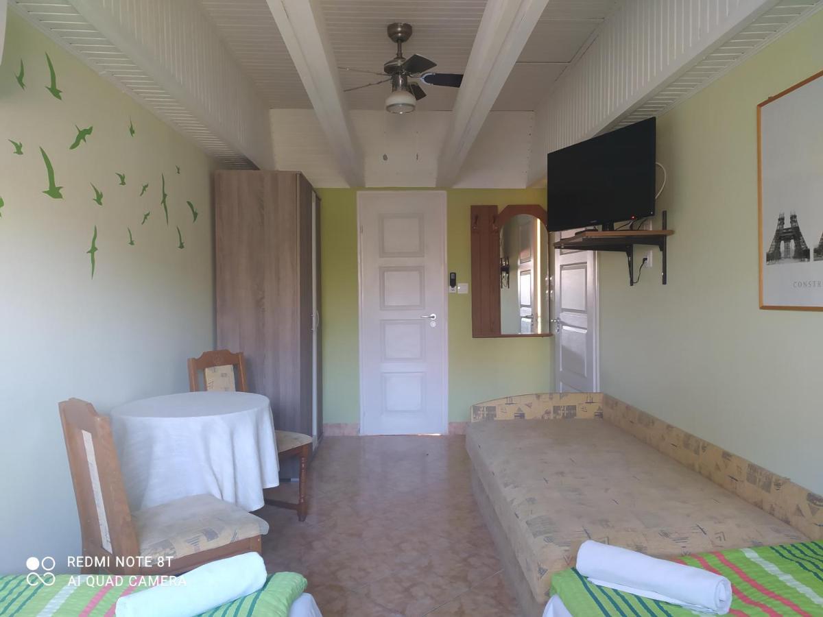 Apartmanhaz Gabriella Harkany Exterior photo