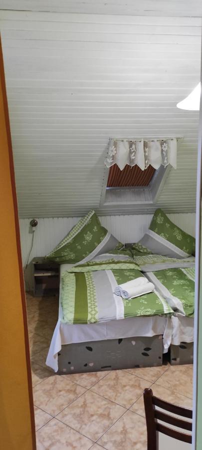 Apartmanhaz Gabriella Harkany Exterior photo